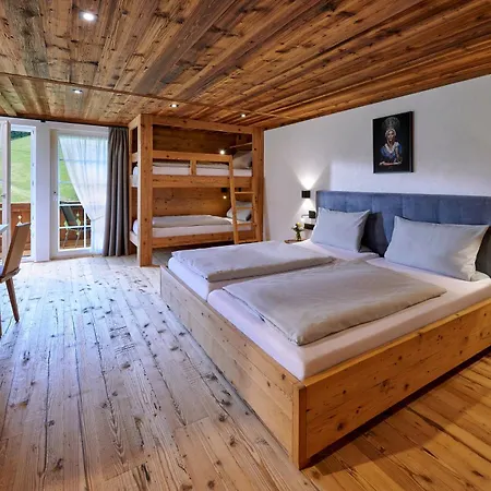 Blumbauernhof Farm stay *